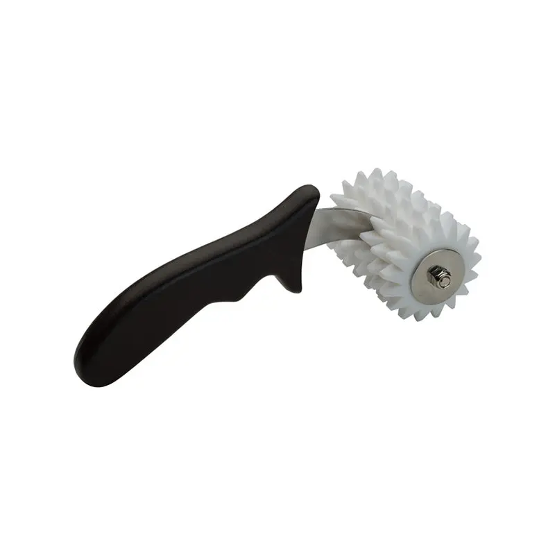 WINCO - 4in MOLDED DOUGH ROLLER DOCKER EA